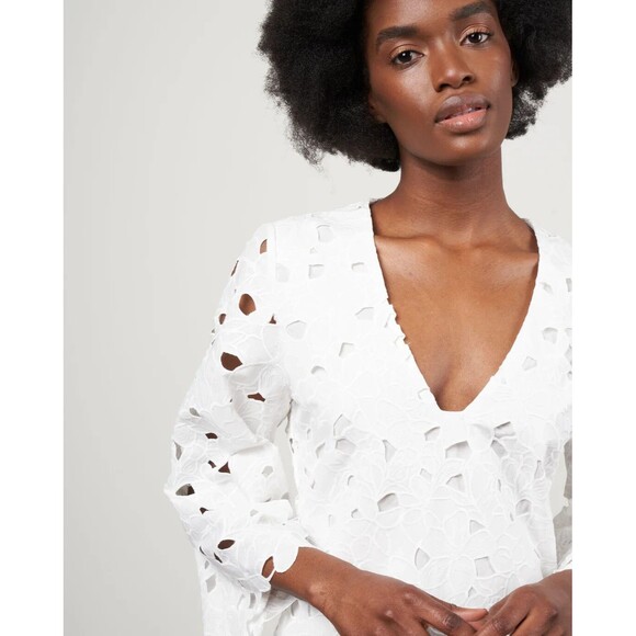 NWT. Cara Cara scalloped floral eyelet white dress Sz XS - Picture 5 of 10